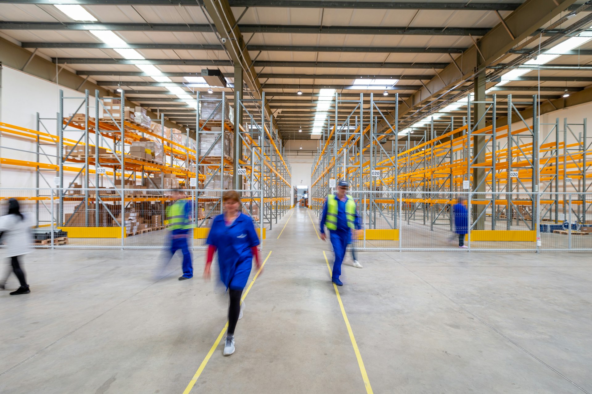 Logistiek magazijn voor TYFOON transportbedrijf in Nederland